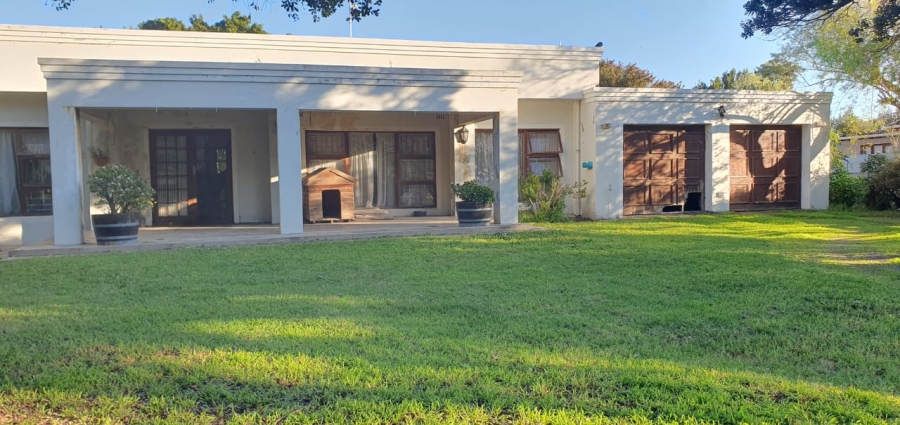 3 Bedroom Property for Sale in Sandbaai Western Cape